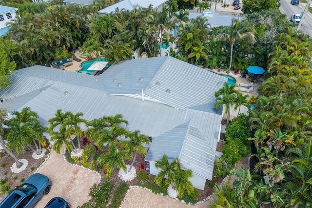 324 64TH STREET, Holmes Beach, FL 34217