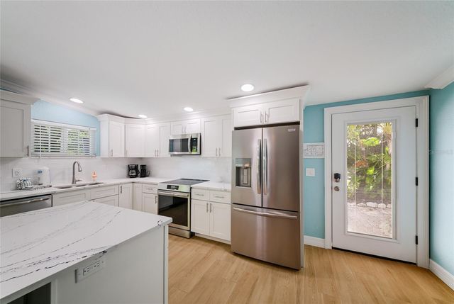 324 64TH STREET, Holmes Beach, FL 34217