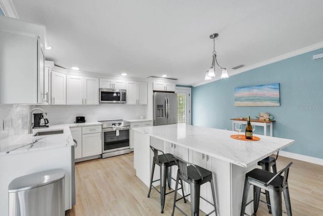 324 64TH STREET, Holmes Beach, FL 34217