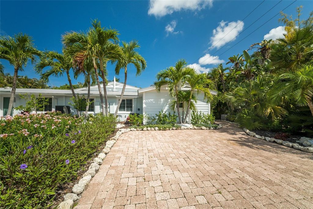 324 64TH STREET, HOLMES BEACH, FL 34217 — photo 5