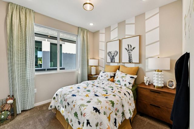 6401 Ventris Walk, Sacramento, CA 95823