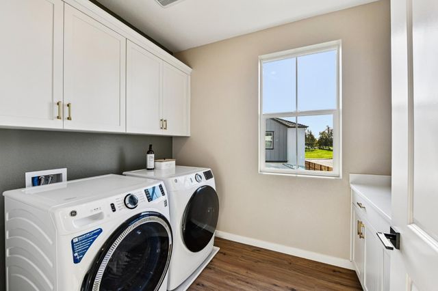 6401 Ventris Walk, Sacramento, CA 95823