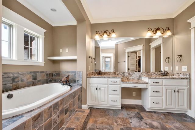 840 Eastover Rd, Lebanon, TN 37090