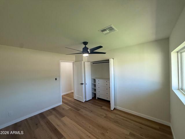 2836 E YUCCA Street, Phoenix, AZ 85028