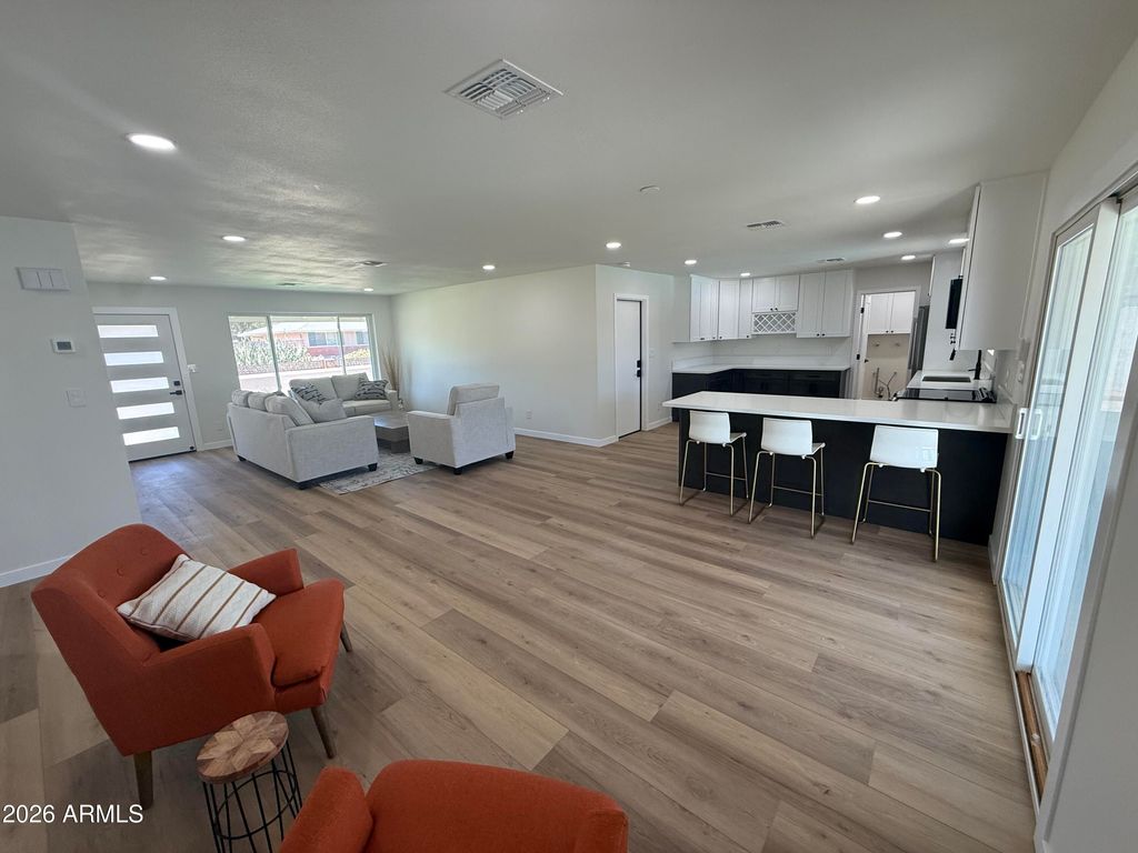2836 E YUCCA Street, Phoenix, AZ 85028 — photo 4