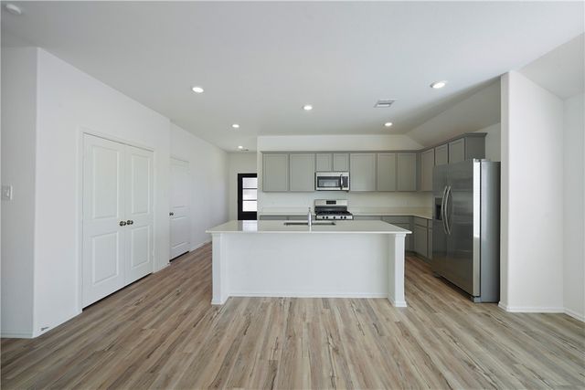 307 Flower Reed Court, Magnolia, TX 77354