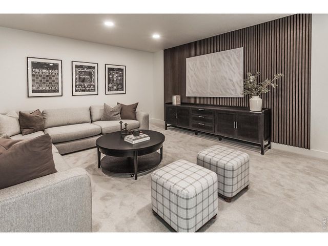 5473 Drehle St, Timnath, CO 80547