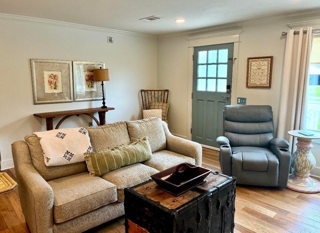1615 Tyler Street, Conway, AR 72032