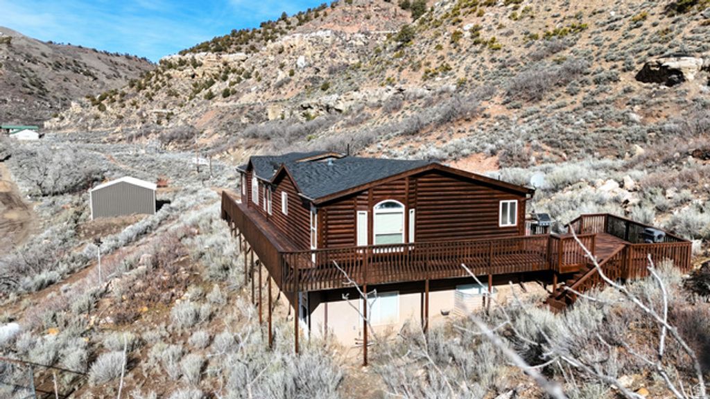 Image 6 of property listing at 7500 SPRING CANYON RD, Helper, UT 84526