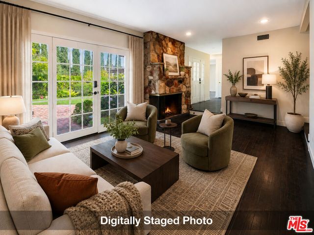 4645 Petit Avenue, Encino, CA 91436