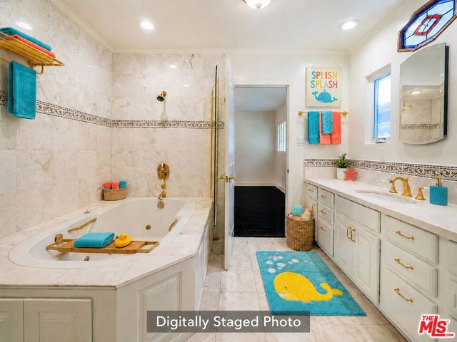4645 Petit Avenue, Encino, CA 91436