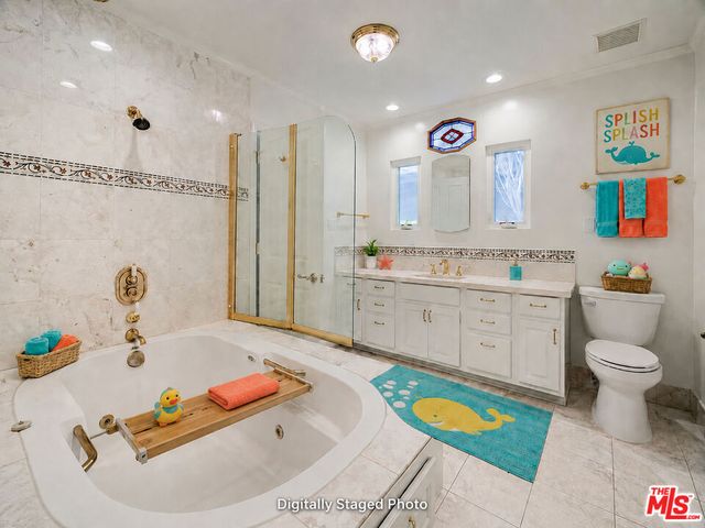 4645 Petit Avenue, Encino, CA 91436