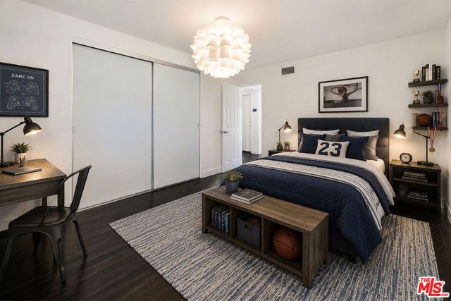 4645 Petit Avenue, Encino, CA 91436