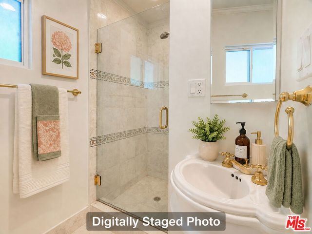 4645 Petit Avenue, Encino, CA 91436