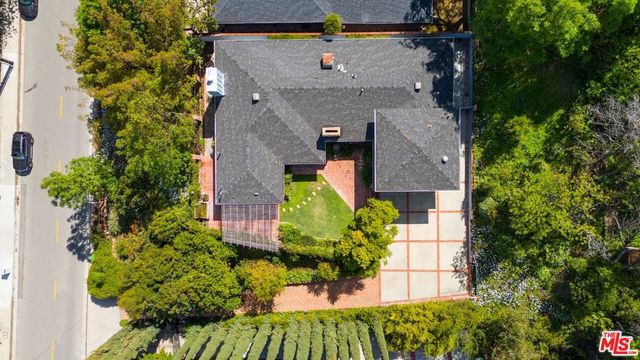 4645 Petit Avenue, Encino, CA 91436