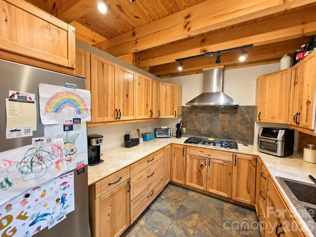 259 Travelers Rest Lane, Rutherfordton, NC 28139