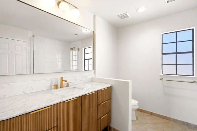 3038 Via Estrada, Carlsbad, CA 92009
