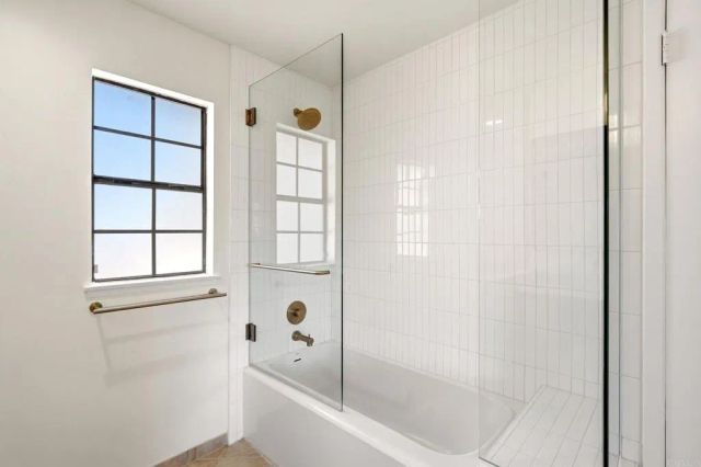 3038 Via Estrada, Carlsbad, CA 92009