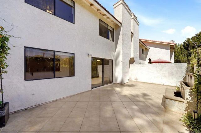 3038 Via Estrada, Carlsbad, CA 92009