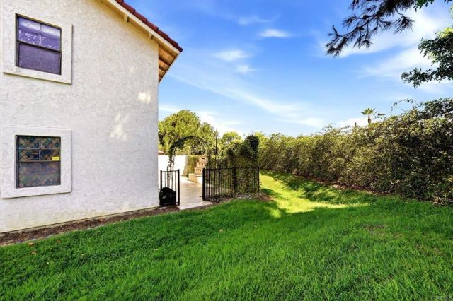 3038 Via Estrada, Carlsbad, CA 92009