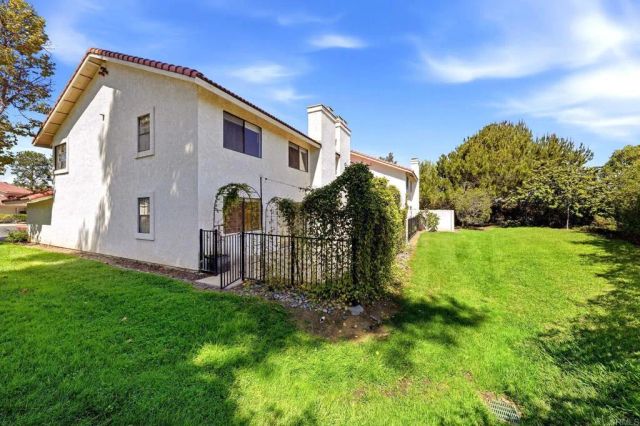 3038 Via Estrada, Carlsbad, CA 92009