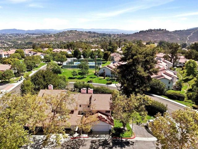 3038 Via Estrada, Carlsbad, CA 92009