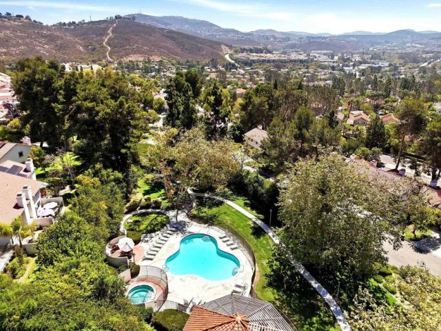 3038 Via Estrada, Carlsbad, CA 92009