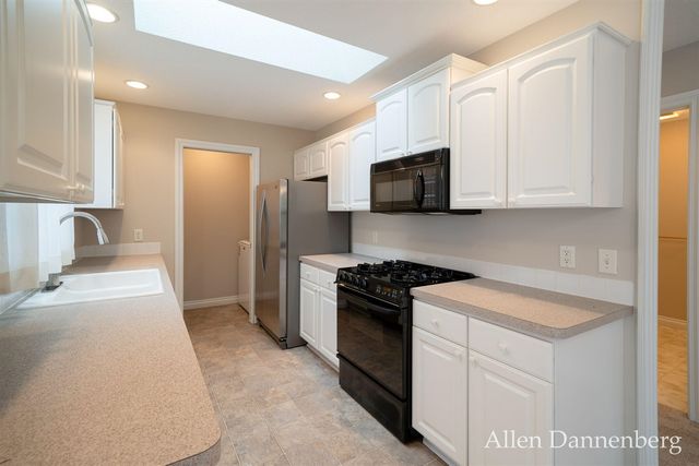 845 Bluff Creek Drive 58, Grand Haven, MI 49417