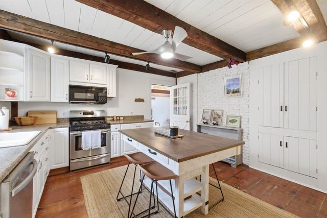 2671 Parade Road, Laconia, NH 03246