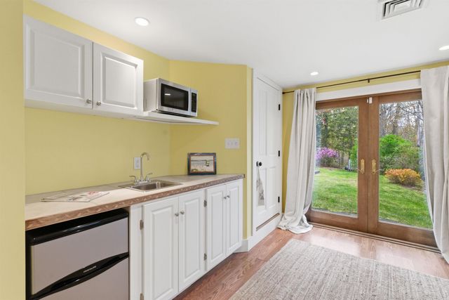 2671 Parade Road, Laconia, NH 03246