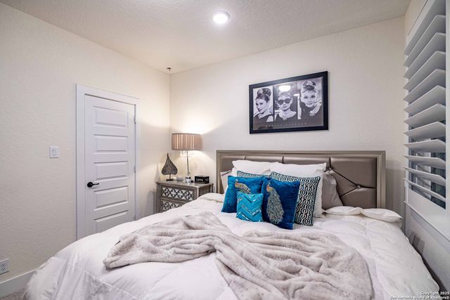 24814 resort, San Antonio, TX 78261