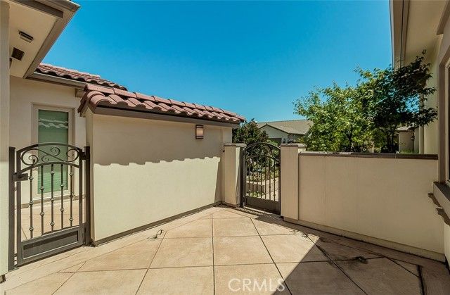 1562 N Empire Lane, Clovis, CA 93619