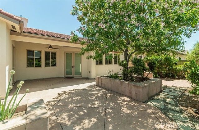 1562 N Empire Lane, Clovis, CA 93619