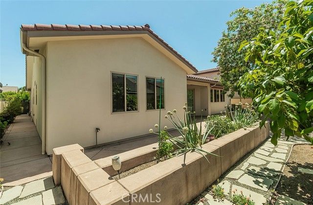 1562 N Empire Lane, Clovis, CA 93619