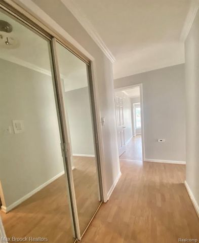 885 N Old Woodward Avenue 1, Birmingham, MI 48009