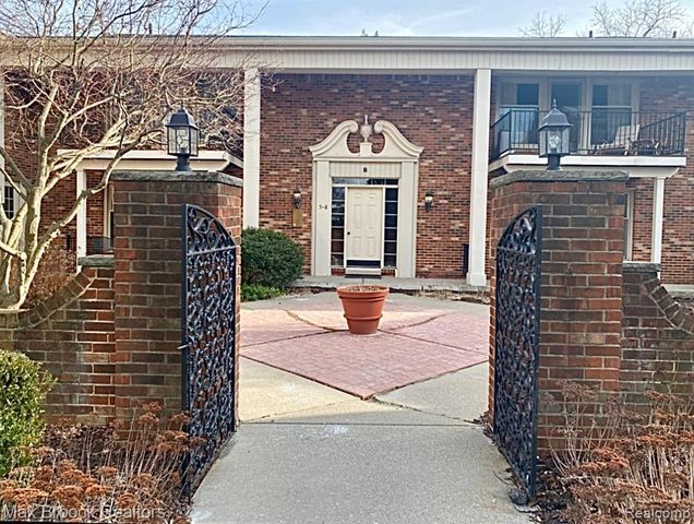 885 N Old Woodward Avenue 1, Birmingham, MI 48009