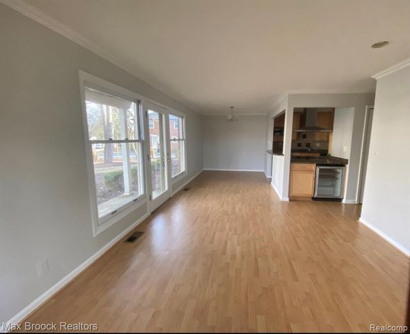 885 N Old Woodward Avenue 1, Birmingham, MI 48009