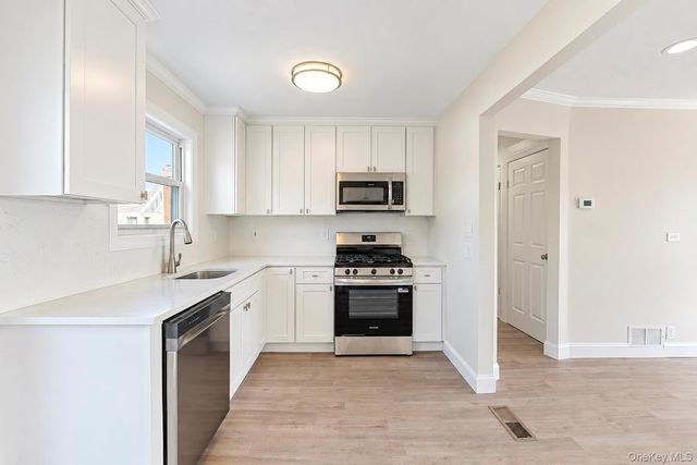 405 17th Street, West Babylon, NY 11704