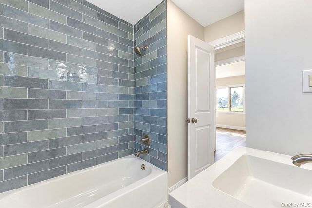 405 17th Street, West Babylon, NY 11704