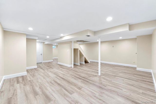 405 17th Street, West Babylon, NY 11704