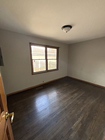 118 Hazard Road, Carpentersville, IL 60110