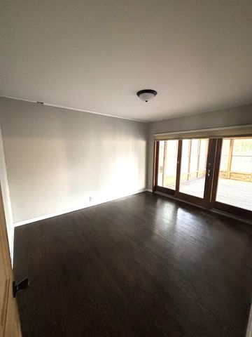 118 Hazard Road, Carpentersville, IL 60110