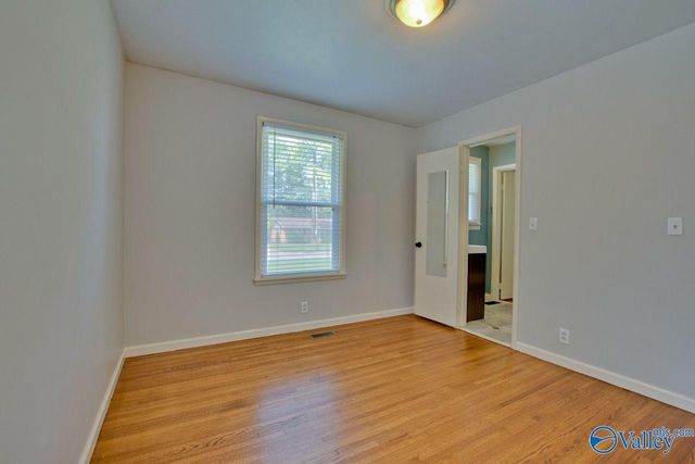 5619 Alta Dena Street, Huntsville, AL 35802