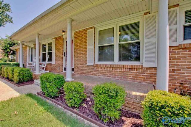 5619 Alta Dena Street, Huntsville, AL 35802