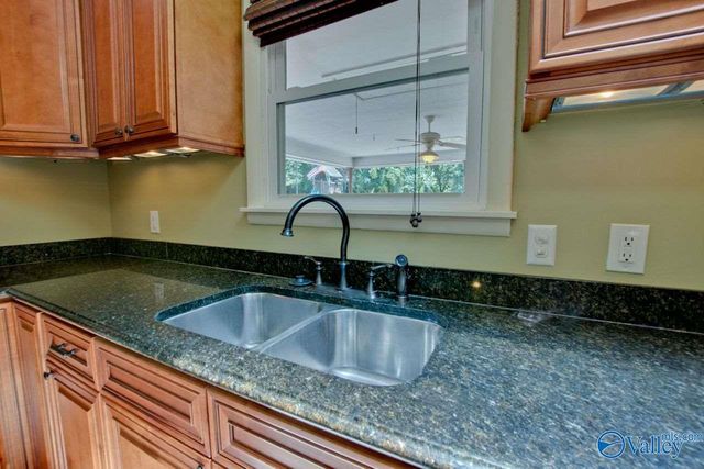 5619 Alta Dena Street, Huntsville, AL 35802