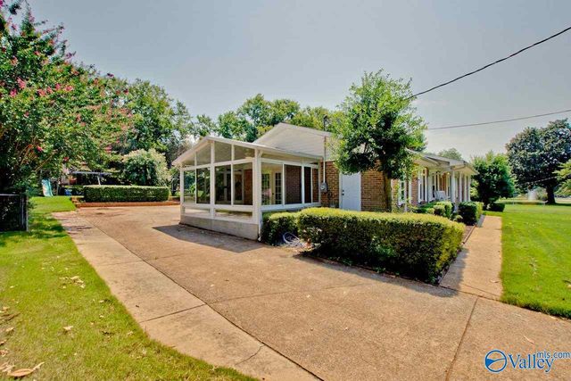5619 Alta Dena Street, Huntsville, AL 35802