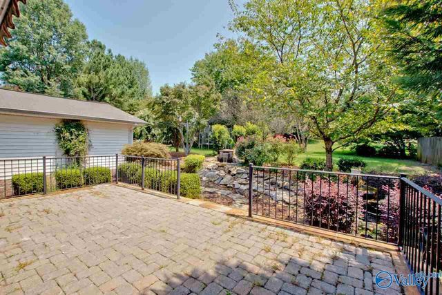 5619 Alta Dena Street, Huntsville, AL 35802