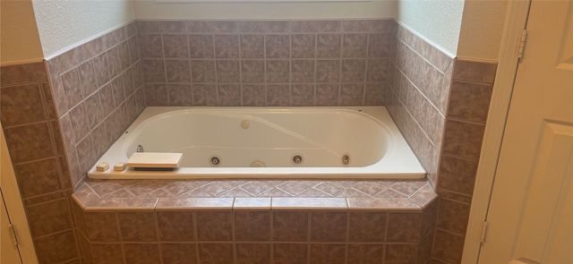 1908 SW Marquette Street, Bentonville, AR 72713