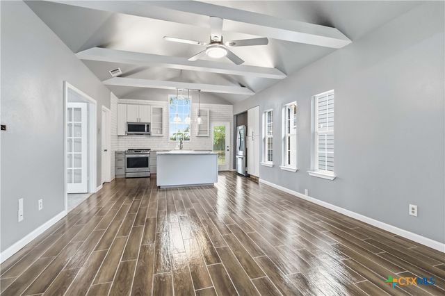 594 Kellys Way, New Braunfels, TX 78130
