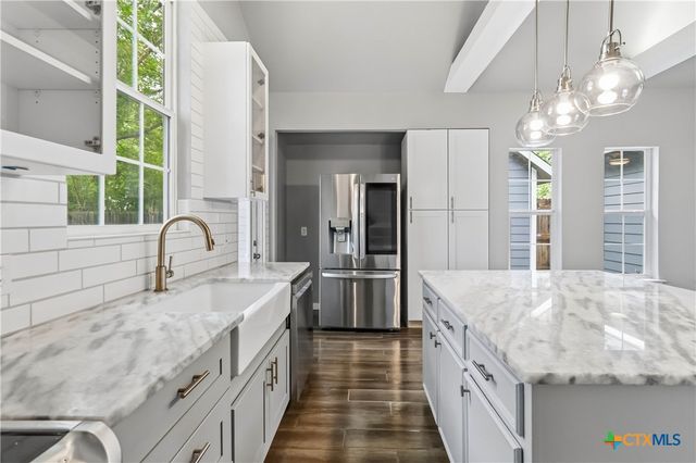 594 Kellys Way, New Braunfels, TX 78130